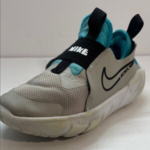 Nike Kids Sneakers in Gray and Blue
